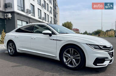 Ліфтбек Volkswagen Arteon 2018 в 