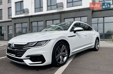 Ліфтбек Volkswagen Arteon 2018 в 