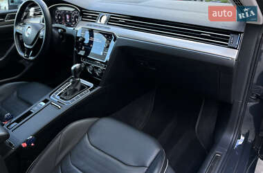 Лифтбек Volkswagen Arteon 2018 в 