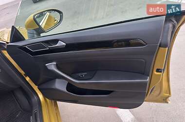 Лифтбек Volkswagen Arteon 2018 в 