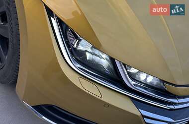 Лифтбек Volkswagen Arteon 2018 в 
