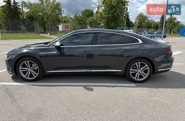 Лифтбек Volkswagen Arteon 2017 в 