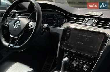 Ліфтбек Volkswagen Arteon 2017 в 