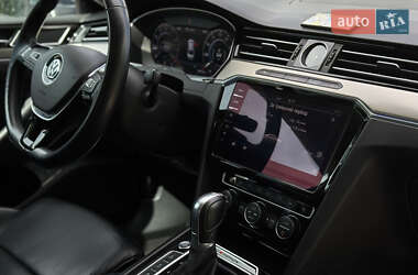 Ліфтбек Volkswagen Arteon 2017 в 