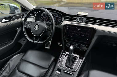 Лифтбек Volkswagen Arteon 2017 в 