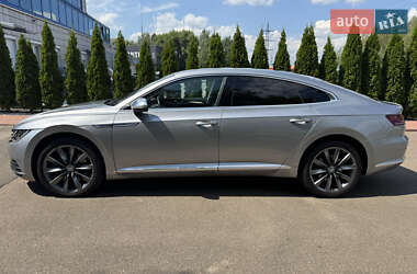 Лифтбек Volkswagen Arteon 2017 в 