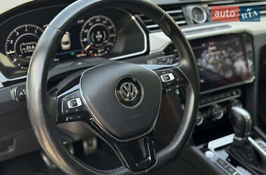 Лифтбек Volkswagen Arteon 2017 в 