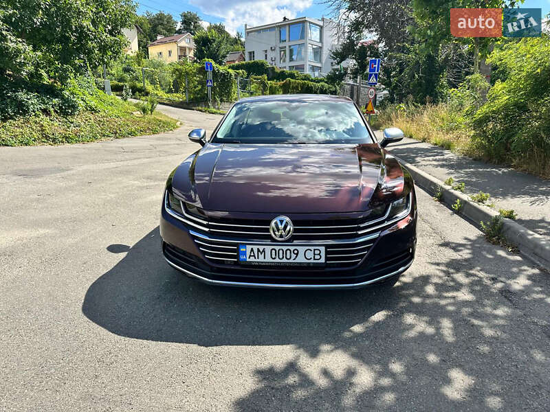 Лифтбек Volkswagen Arteon 2018 в Киеве