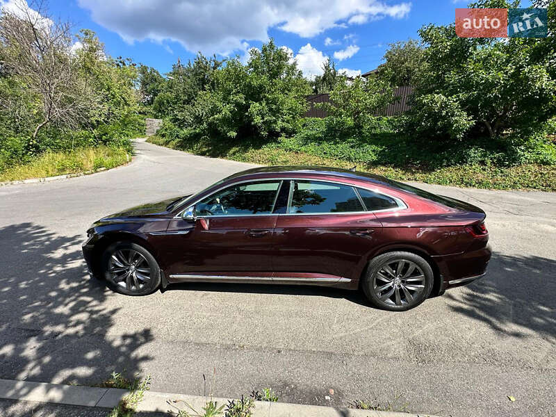 Лифтбек Volkswagen Arteon 2018 в Киеве