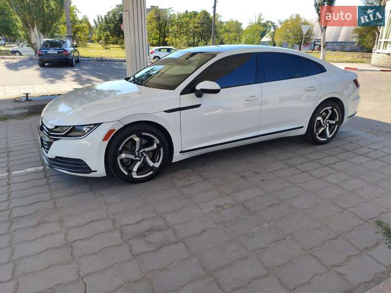 Лифтбек Volkswagen Arteon 2019 в Запорожье