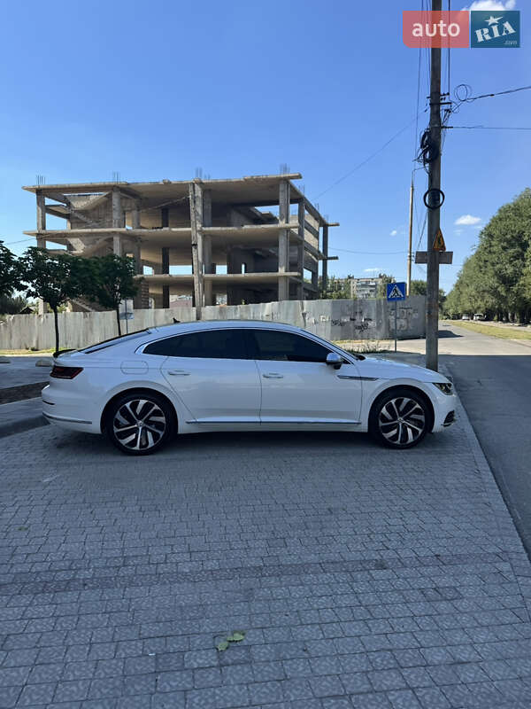 Лифтбек Volkswagen Arteon 2017 в Запорожье