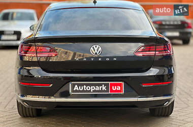 Лифтбек Volkswagen Arteon 2017 в 