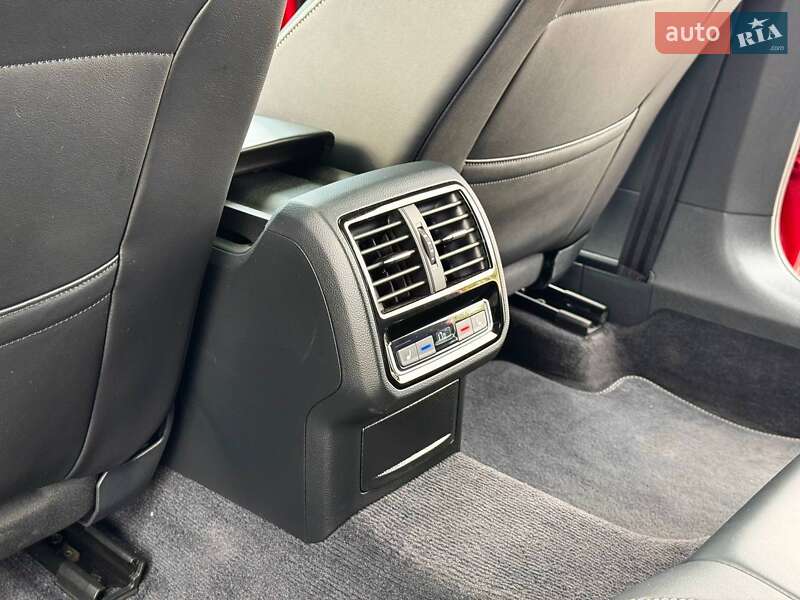 Лифтбек Volkswagen Arteon 2019 в Киеве фото 24 Лифтбек Volkswagen Arteon 2019 в Киеве