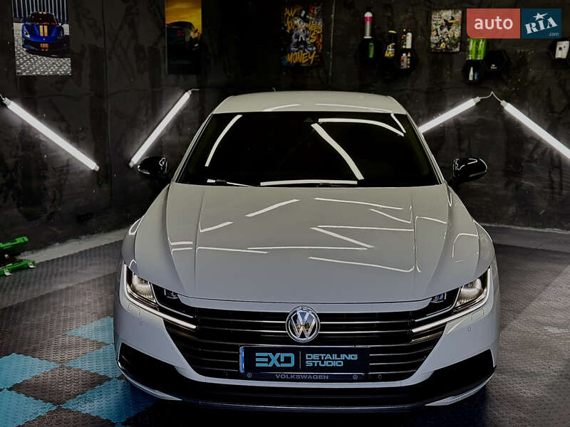 Лифтбек Volkswagen Arteon 2017 в Киеве