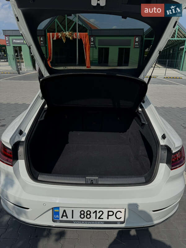 Лифтбек Volkswagen Arteon 2017 в Киеве