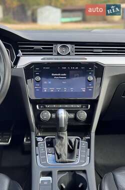 Лифтбек Volkswagen Arteon 2020 в  фото 13 Лифтбек Volkswagen Arteon 2020 в