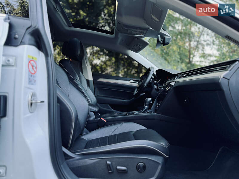 Лифтбек Volkswagen Arteon 2018 в Львове