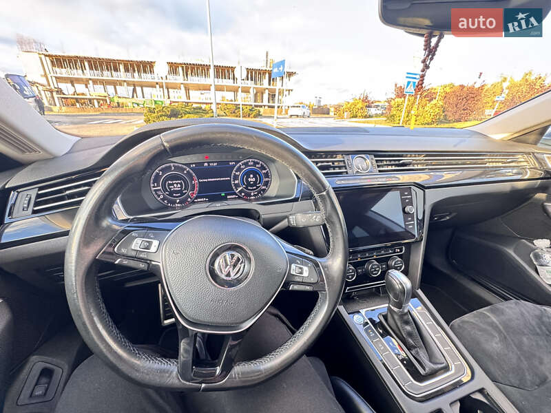 Лифтбек Volkswagen Arteon 2018 в Львове