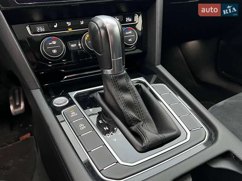 Лифтбек Volkswagen Arteon 2018 в Львове