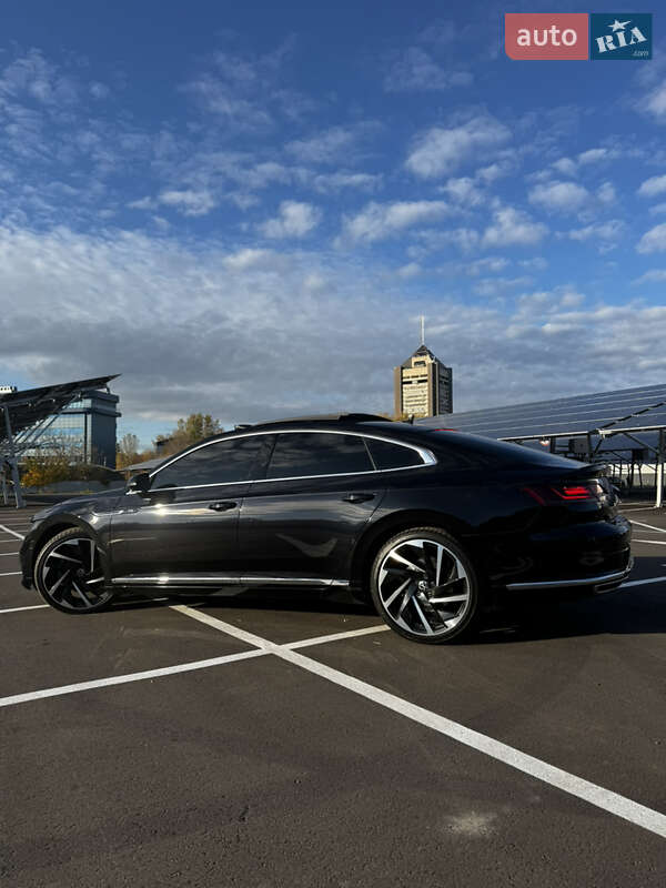 Лифтбек Volkswagen Arteon 2020 в Киеве