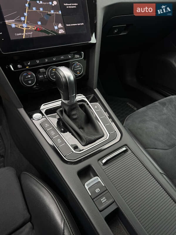 Лифтбек Volkswagen Arteon 2017 в Львове