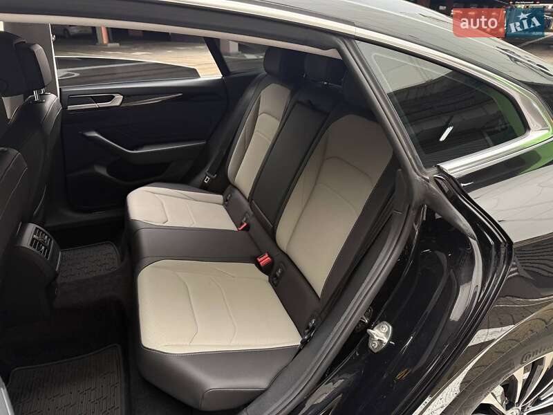 Лифтбек Volkswagen Arteon 2020 в Киеве