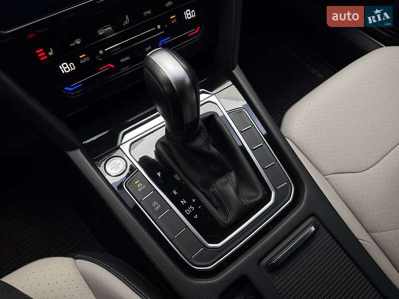 Лифтбек Volkswagen Arteon 2020 в Киеве