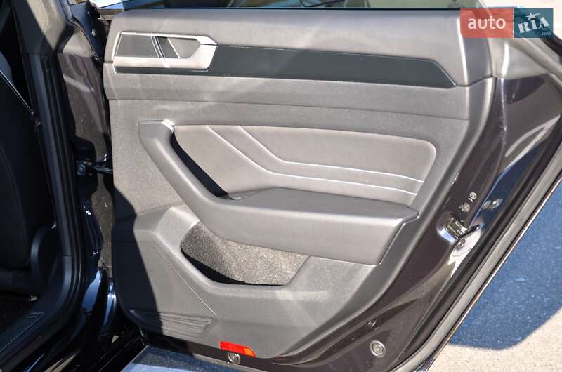 Лифтбек Volkswagen Arteon 2021 в Киеве