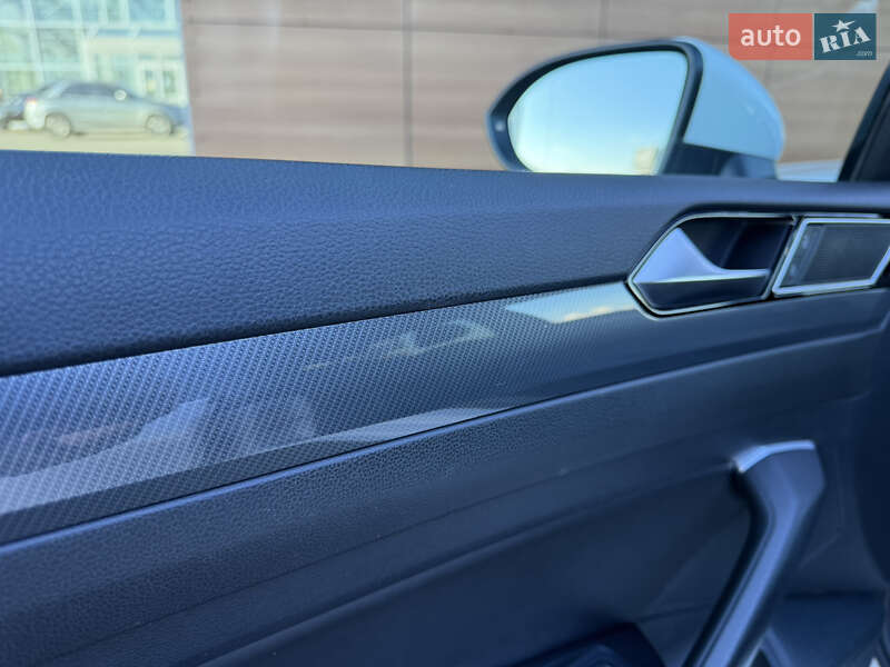 Лифтбек Volkswagen Arteon 2019 в Киеве