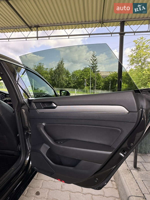 Ліфтбек Volkswagen Arteon 2018 в Гусятині фото 57 Ліфтбек Volkswagen Arteon 2018 в Гусятині