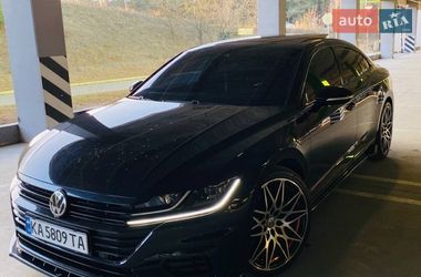 Лифтбек Volkswagen Arteon 2018 в Киеве