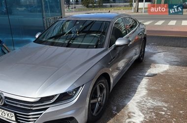 Лифтбек Volkswagen Arteon 2019 в Киеве