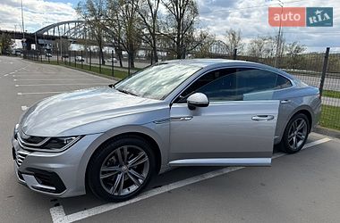 Лифтбек Volkswagen Arteon 2019 в Киеве