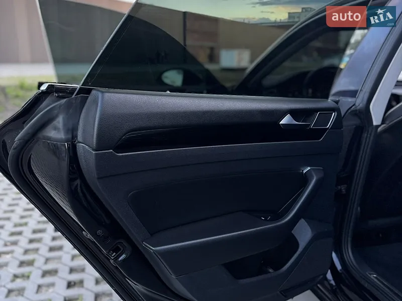 Volkswagen Arteon 2017 VIN WVWZZZ3HZJE503515 фото оголошення 39 з 79