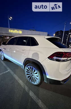Внедорожник / Кроссовер Volkswagen Atlas Cross Sport 2021 в Киеве