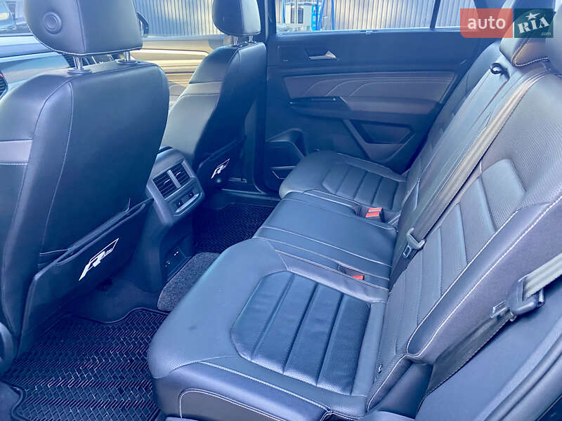 Внедорожник / Кроссовер Volkswagen Atlas Cross Sport 2020 в Днепре