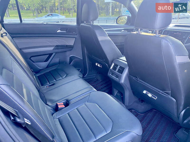 Внедорожник / Кроссовер Volkswagen Atlas Cross Sport 2020 в Днепре