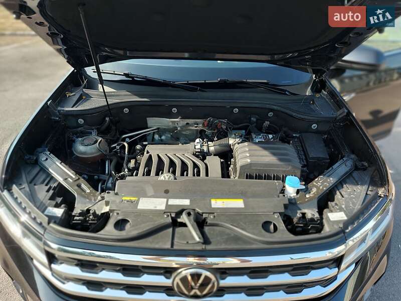 Позашляховик / Кросовер Volkswagen Atlas Cross Sport 2021 в Кам'янському