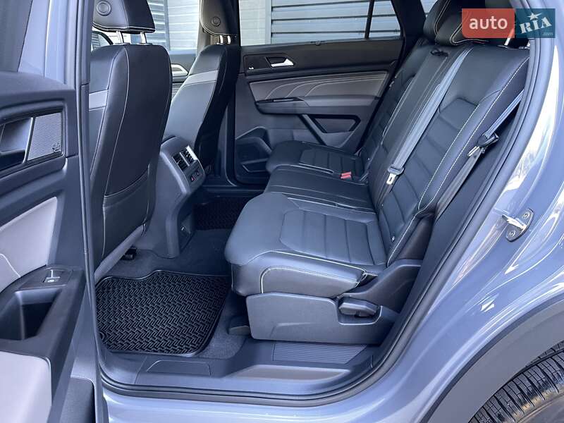 Внедорожник / Кроссовер Volkswagen Atlas Cross Sport 2021 в Харькове