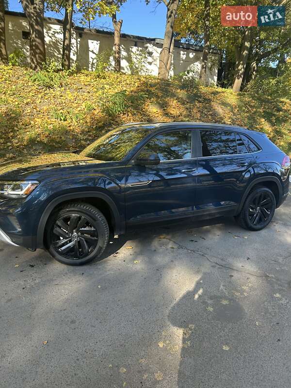Внедорожник / Кроссовер Volkswagen Atlas Cross Sport 2022 в Львове