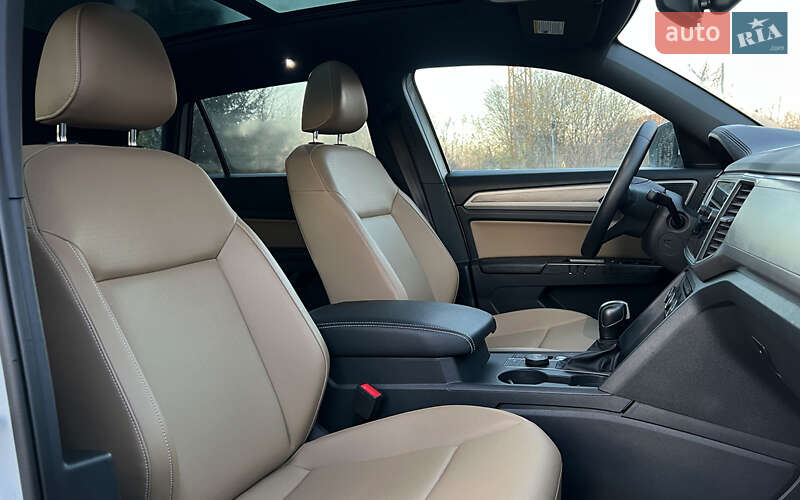 Позашляховик / Кросовер Volkswagen Atlas Cross Sport 2019 в Львові