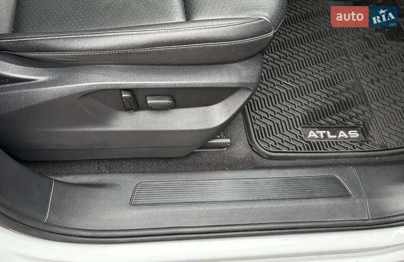 Внедорожник / Кроссовер Volkswagen Atlas Cross Sport 2020 в Киеве фото 75 Внедорожник / Кроссовер Volkswagen Atlas Cross Sport 2020 в Киеве