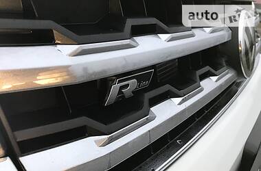 Позашляховик / Кросовер Volkswagen Atlas 2017 в 