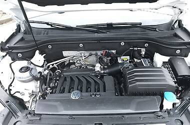 Позашляховик / Кросовер Volkswagen Atlas 2017 в 