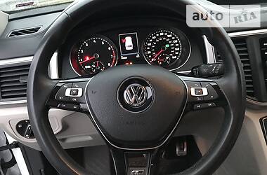 Позашляховик / Кросовер Volkswagen Atlas 2017 в 