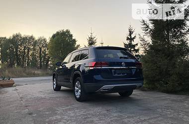Внедорожник / Кроссовер Volkswagen Atlas 2017 в Киеве