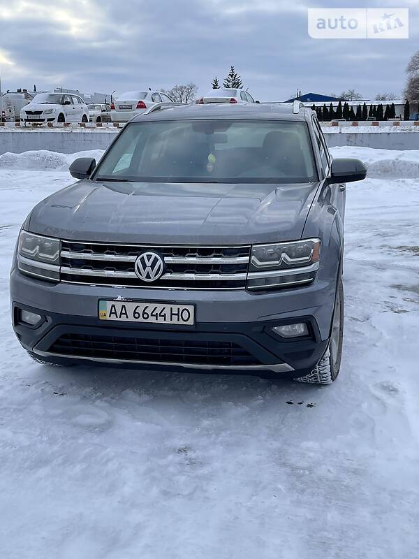 Позашляховик / Кросовер Volkswagen Atlas 2018 в Києві