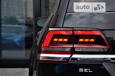 Позашляховик / Кросовер Volkswagen Atlas 2019 в 