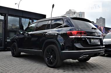 Позашляховик / Кросовер Volkswagen Atlas 2019 в 