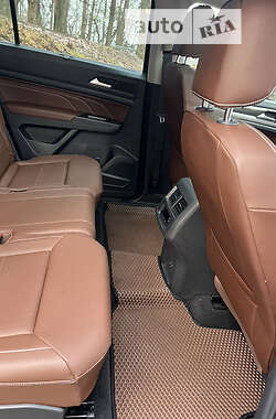 Позашляховик / Кросовер Volkswagen Atlas 2021 в 
